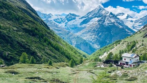 Taschalp Restaurant&Lodge