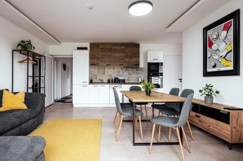 Pusszantalak Paloznak