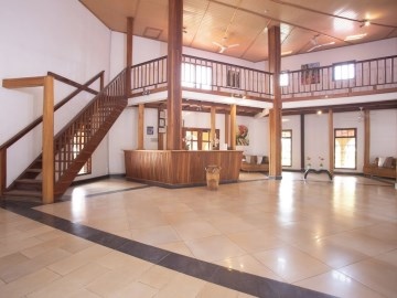 Mekandi Riverside Resort