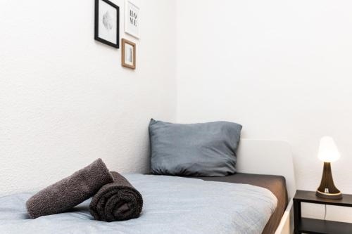 CosyHomes24 - Gemutliches Apartment mit eigenem Innenhof und Parkplatz