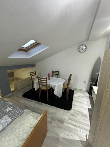 ????? ????? ??????????