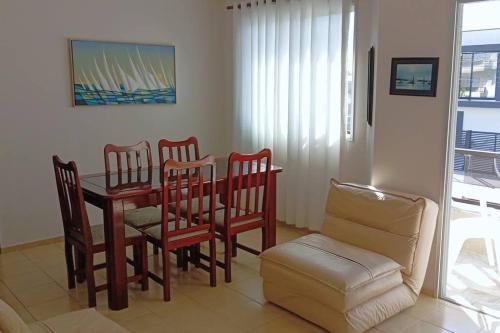 Apartamento a beira-mar