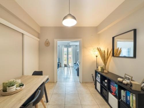 Thanos' seaside apartment