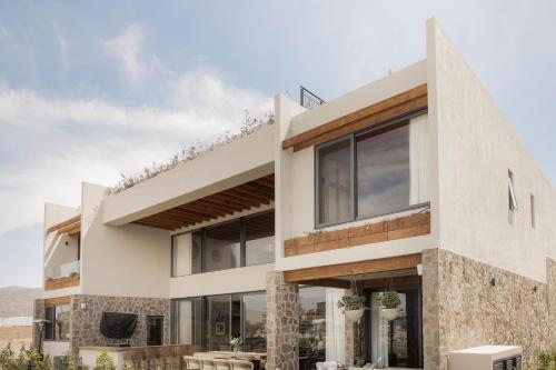 Casa de lujo hasta con cine privado