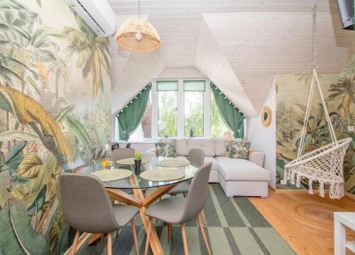 ????s? I Palm Apartments