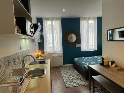 Chez Jean Yves et Zoe LA BOHEME Au calme Tres propre Proche parkings