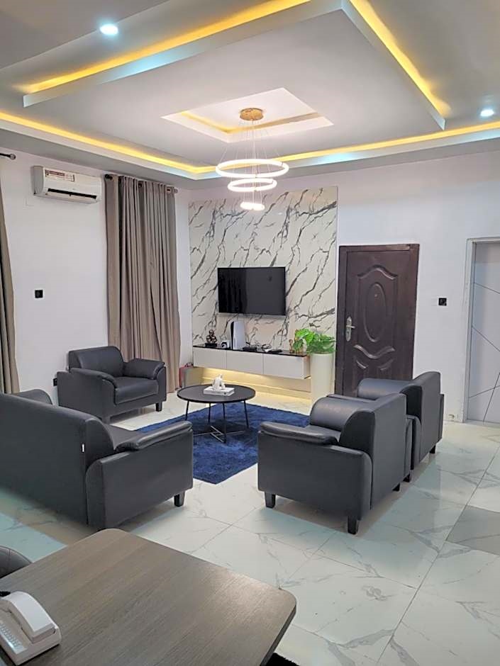 Conrad Cottage Apartments