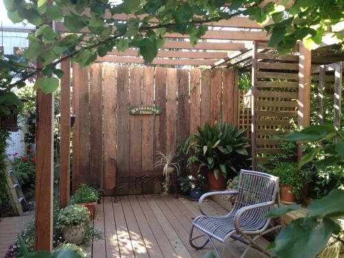 Whispering Pines Bed And Breakfast