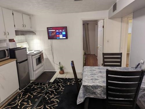 Cozy basement apartment in the heart of Oakville