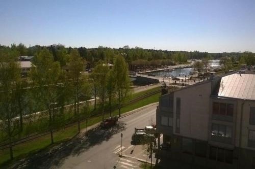 Ylimman kerroksen luksusnakymat ydinkeskustassa