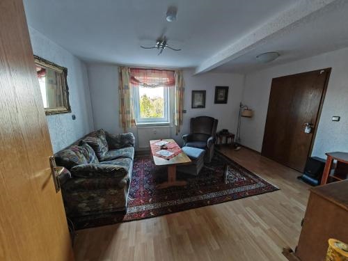Apartment O1 - Gut ausgestattete 3-Zimmer Wohnung 78qm fur 1-3 Personen 1xDZ 1xEZ