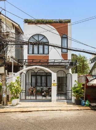 ACE Apartment