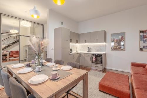 Apartament Ultra Central Premium cu Parcare Gratuita pe Malul Crisului