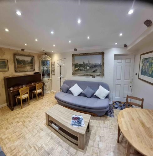 Centrally located in Canterbury