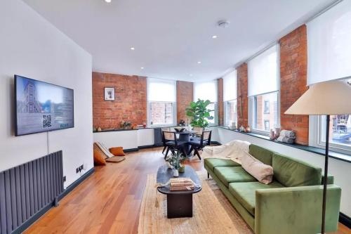 2 bed Luxury Apartment Parking Gym Concierge