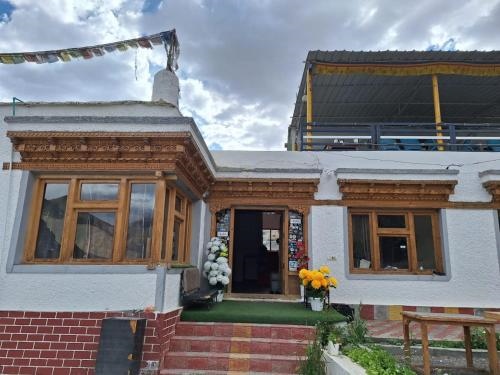 Amchi Guest House Lamayuru