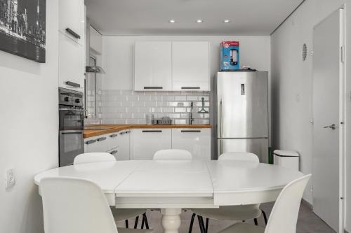 Ashdod Skyview modern 3bdr apartment by torohome