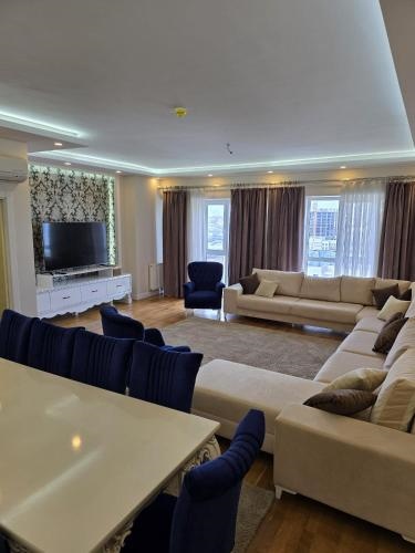 Bahcesehir Rent House