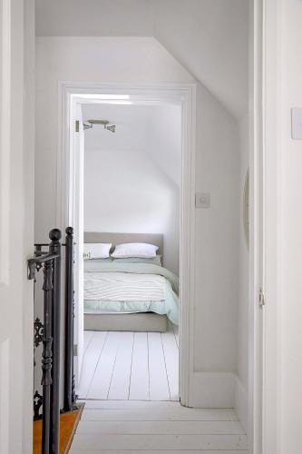 Willow House, Georgian Property in Shepperton