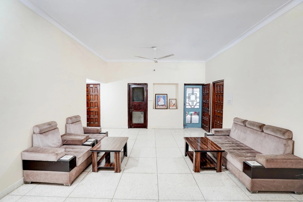 Hotel O Sector 21 Faridabad