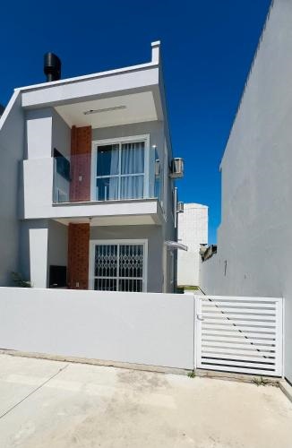 Imovel Praia da Pinheira a 300m do mar