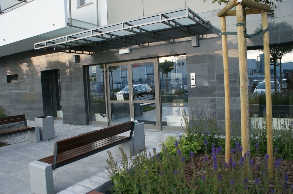 Albatross Towers by IRS Royal Apartments