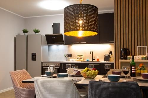 MiCasa OL - Modernes Apartment in City Bestlage - Kuche - WLAN - Balkon - Fugenloses Bad