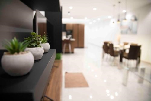 Flat 1 spacious 3 bedroom near Beaches and Countryside