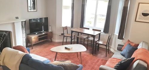 Reigate Cosy 1 Bed apartment