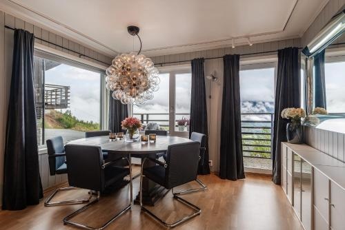 Stor leilighet med panoramautsikt over Hemsedal