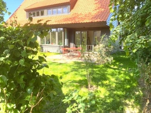 Helles Ferienhaus am Zenssee