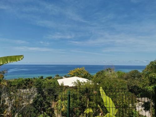 Chez Madani, 5 min de la plage, vue sur ocean et entierement climatise