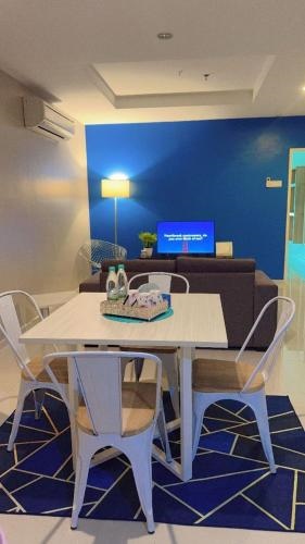 Silver Place Marina Island Lumut