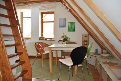 Studio with sleeping gallery