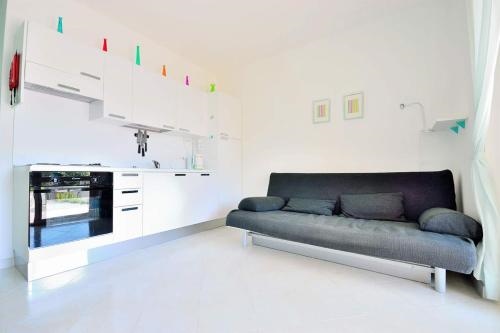 Pizzo Beach Club one bed Apartments 76G