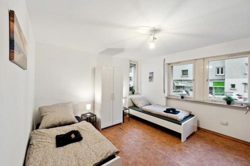 GUNSTIGES Apartmenthaus fur Monteure in Waiblingen City Wifi, Smart TV, Parking NEW