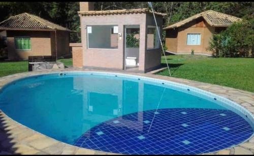 Casa agradavel em um condominio na barra do sana.