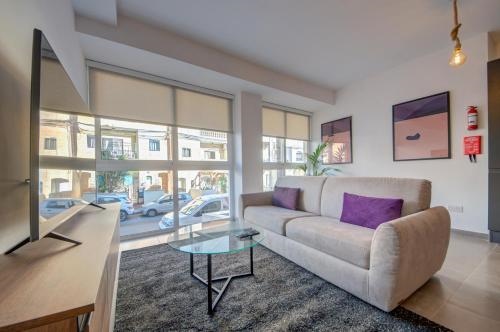 Kuya 3BR Maisonette By JL