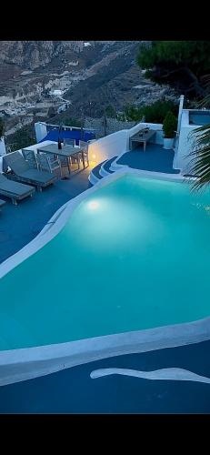 Cueva Con Vista Studios