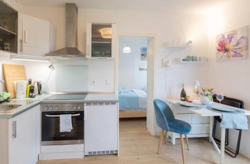 Sonnige, ruhige Gartenwohnung mit Terrasse u. Garten