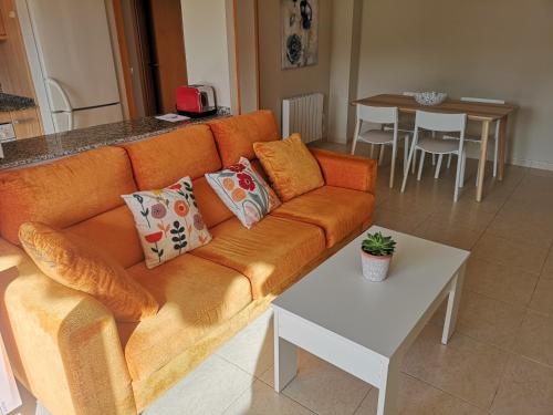 Apartamento nuevo con piscina