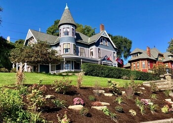 Hancock House Bed And Breakfast