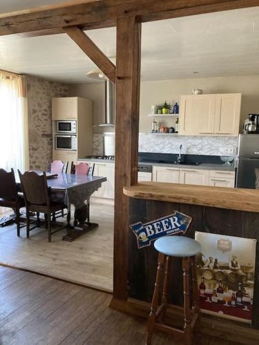 grand appartement tres clair pres centre ville