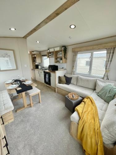 Trecco Bay Caravan Cosy Coastal Retreat