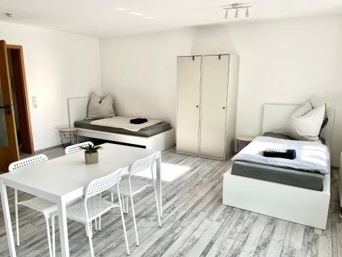 Audi - Neckarsulm - Bad - Kuche - Balkon - 4 Personen