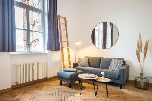 SCHWARZLINS LoftRaum Stilvolles Apartment mit Smart TV NETFLIX Disney Plus schnellem WLAN Parken Nespresso