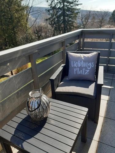 Kaminfeuer Hahnenklee - Ausblick bis zur Stabkirche