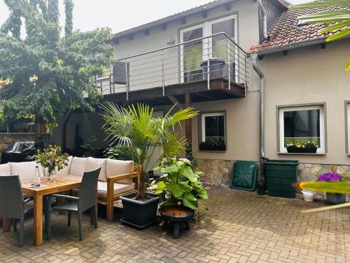 Idyllisches Haus Ferienwohnung in Jena direkt an der Saale