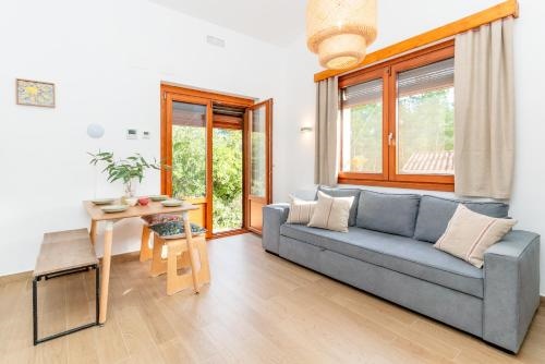 El Huerto - Gro?zugiges Appartment in Katalanischer Masia