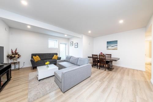 Sunflower brandnew cozy suite